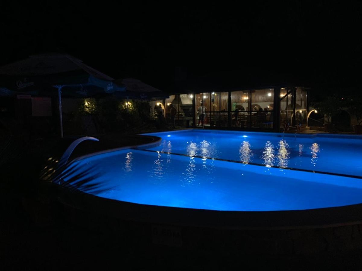 Family Hotel Virgin Ribaritsa Exterior foto