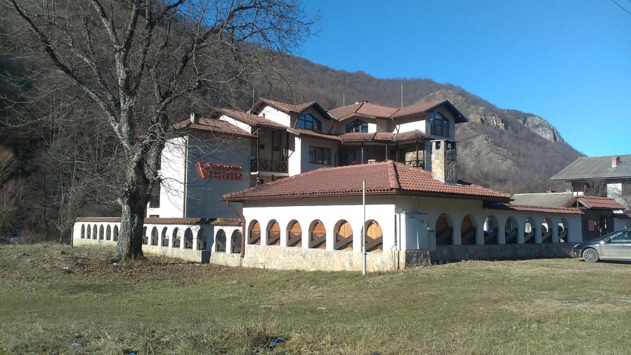 Family Hotel Virgin Ribaritsa Exterior foto